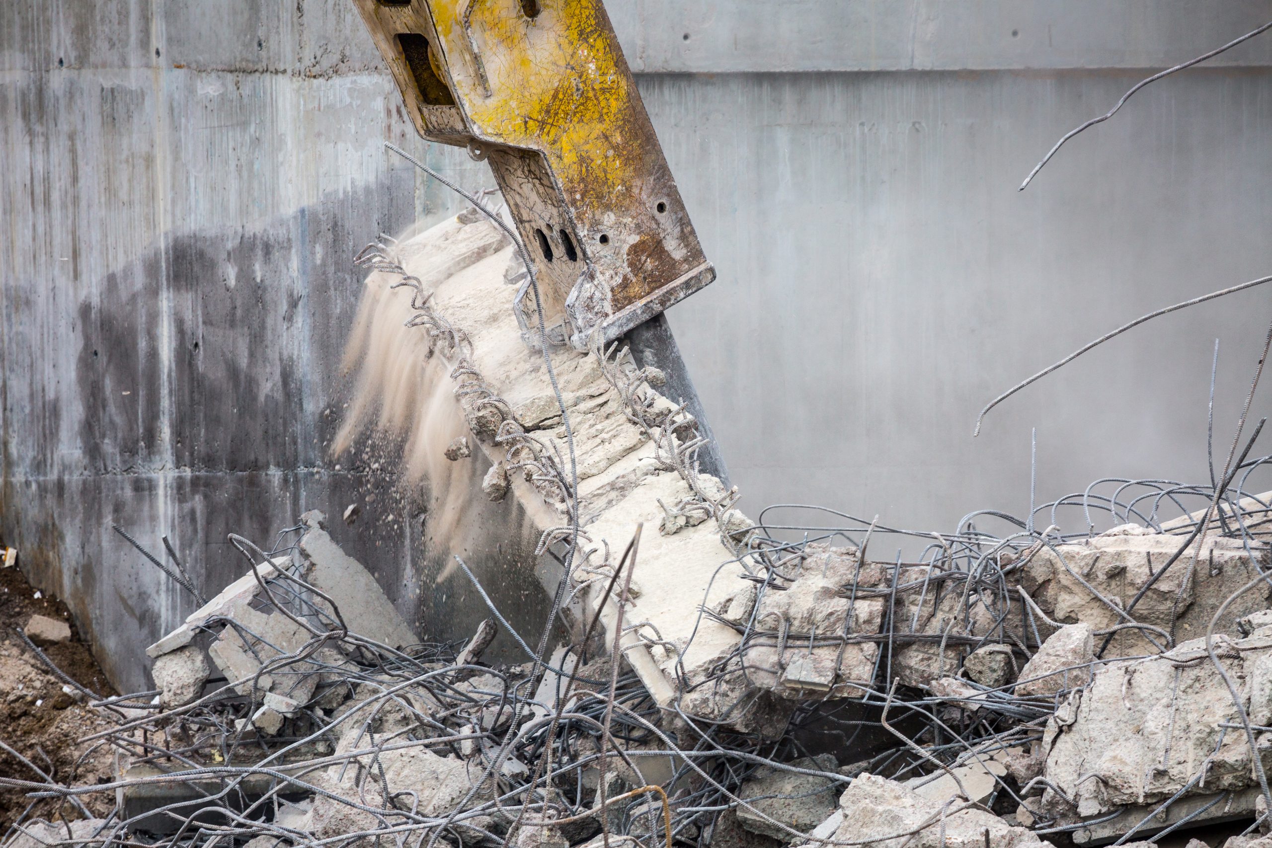 Ferrailleur démolisseurs Marseille – Enlèvement ferraille chantier démolition MdlM